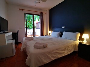 Room - Hostal Balearic (Sant Antoni de Portmany)