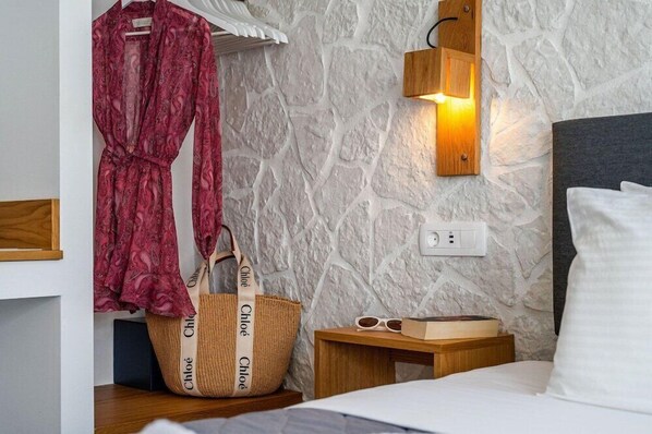 Room - Marianna Hotel (Santorini)