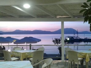 Restaurant - Golden Sunset (Corfu)