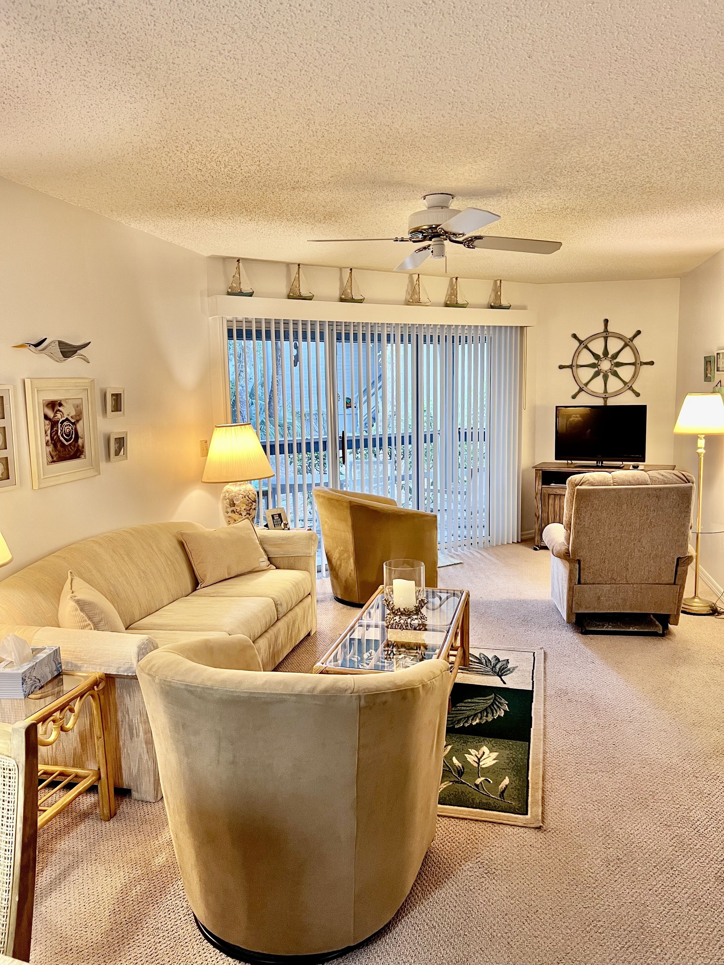 Sea Woods 2/2 Veranda Unit 134V
