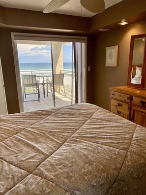 3 bedrooms, free WiFi, bed sheets, wheelchair access