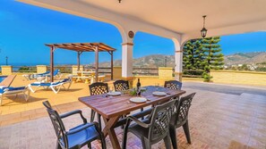 Outdoor dining - Casa Vistamar Torrox by Ruralidays (Málaga)