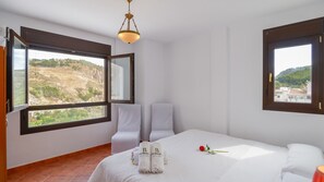 6 soverom, strykejern/-brett, reiseseng for barn og wi-fi