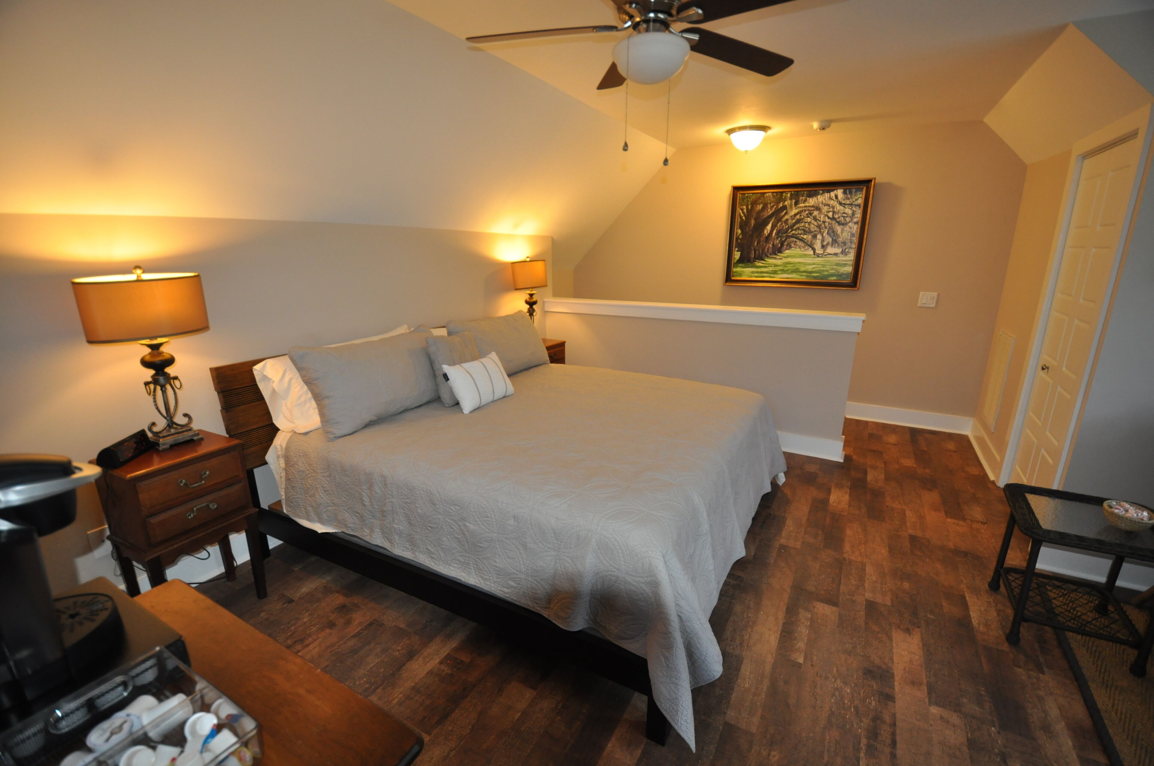 1 sovrum, skrivbord, strykjärn/strykbräda och gratis wi-fi