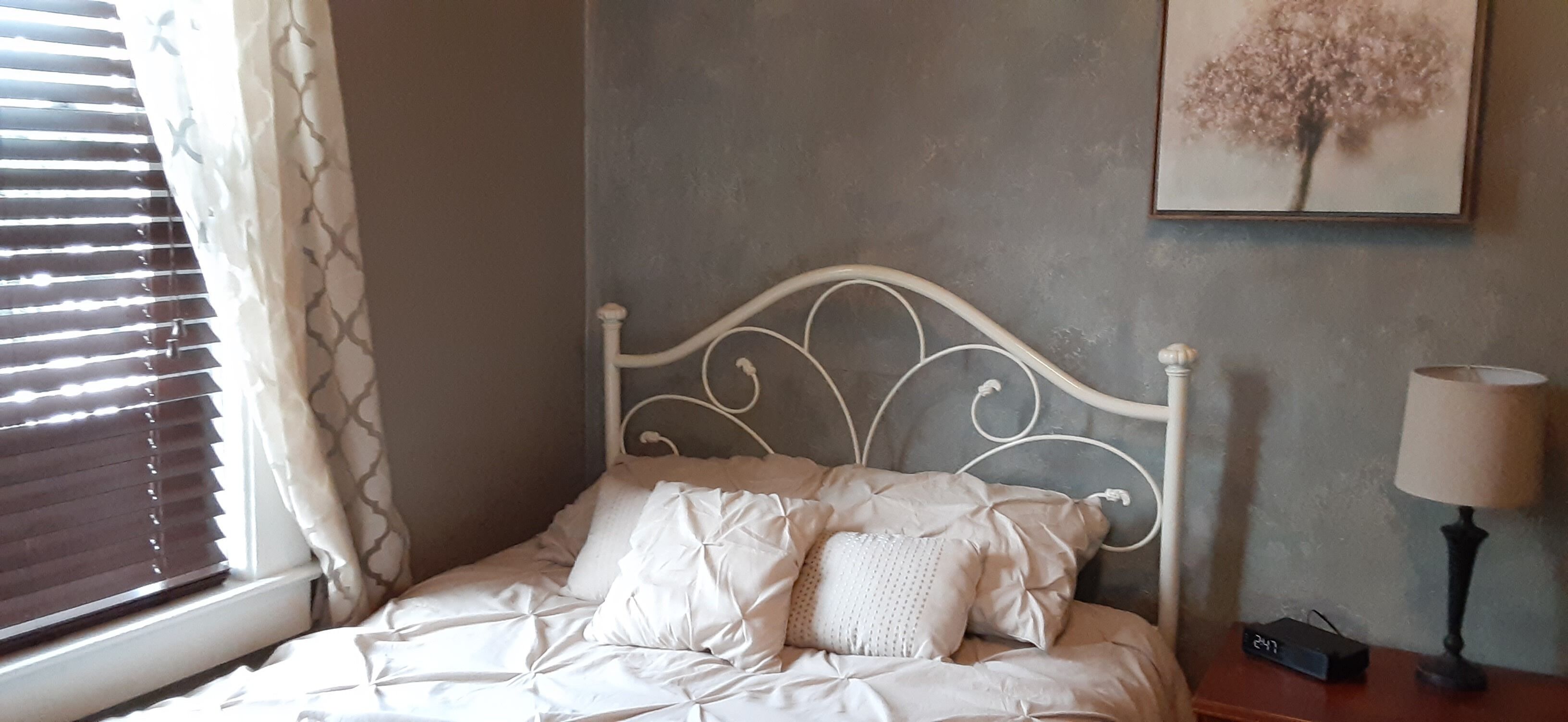 3 bedrooms, travel cot, WiFi, bed sheets