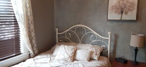3 habitaciones, cuna de viaje, wifi y ropa de cama 