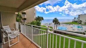 Property grounds - Errol by the Sea unit 322- 2BD - Palm Tree Paradise (New Smyrna Beach)