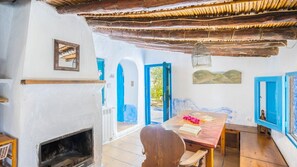 Dining - Aloe Vera - Casa Abuela Huércal-Overa by Ruralidays (Almería)