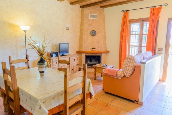 Sol de Taberno - Almendro - Algarrobo by Ruralidays