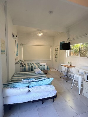 1 bedroom, desk, iron/ironing board, free WiFi