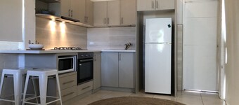 Jones Beach Haven Studio Escape - Winter Getaway Specials - Pay 2 stay 3 nights