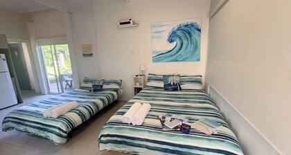 Jones Beach Haven Studio Escape Kiama Downs opposite patrolled beach and park
