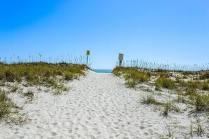 Beach nearby, sun-loungers, beach towels