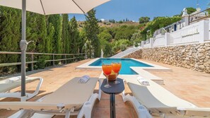 Pool - La Lomilla Cómpeta by Ruralidays (Málaga)
