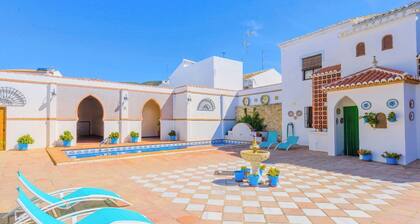 La Fábrica de Juan Antequera - La Joya by Ruralidays