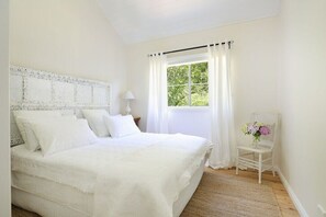 1 bedroom, WiFi - Creek Cottage - Leura Couples Getaway (Leura)