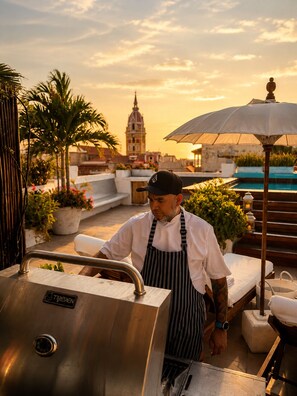 Terrace/patio - Prime 12BR Old City Corner Villa with Rooftop Pool (Cartagena)