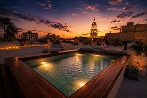 Outdoor pool - Prime 12BR Old City Corner Villa with Rooftop Pool (Cartagena)