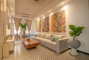 Smart TV, videojuegos, libros, estéreo