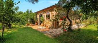 Casa Chantino Aracena by Ruralidays