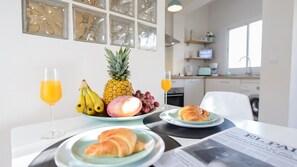 Dining - Carreteria Málaga by Ruralidays (Málaga)