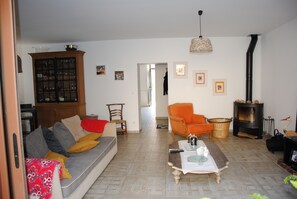 Interni