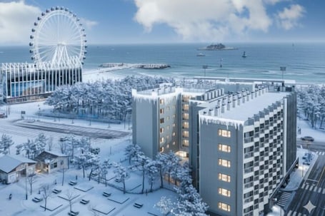 外観. Sokcho Chonpines Beach Hotel
