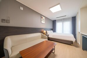 책상, 노트북 작업 공간, 방음 설비, 무료 WiFi