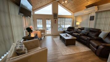 TV connectée, cheminée