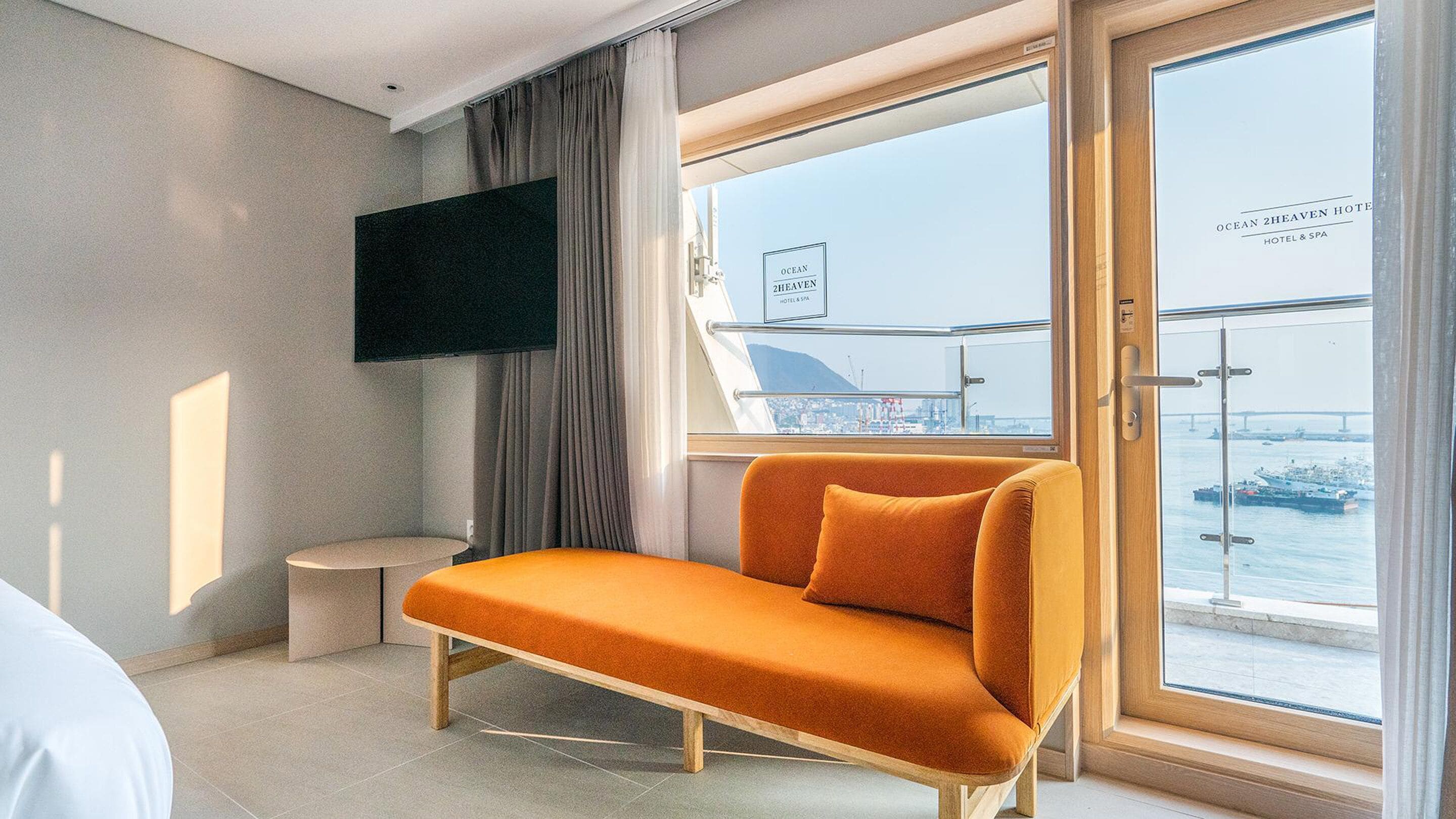 ocean view balcony queen room | terrace/patio