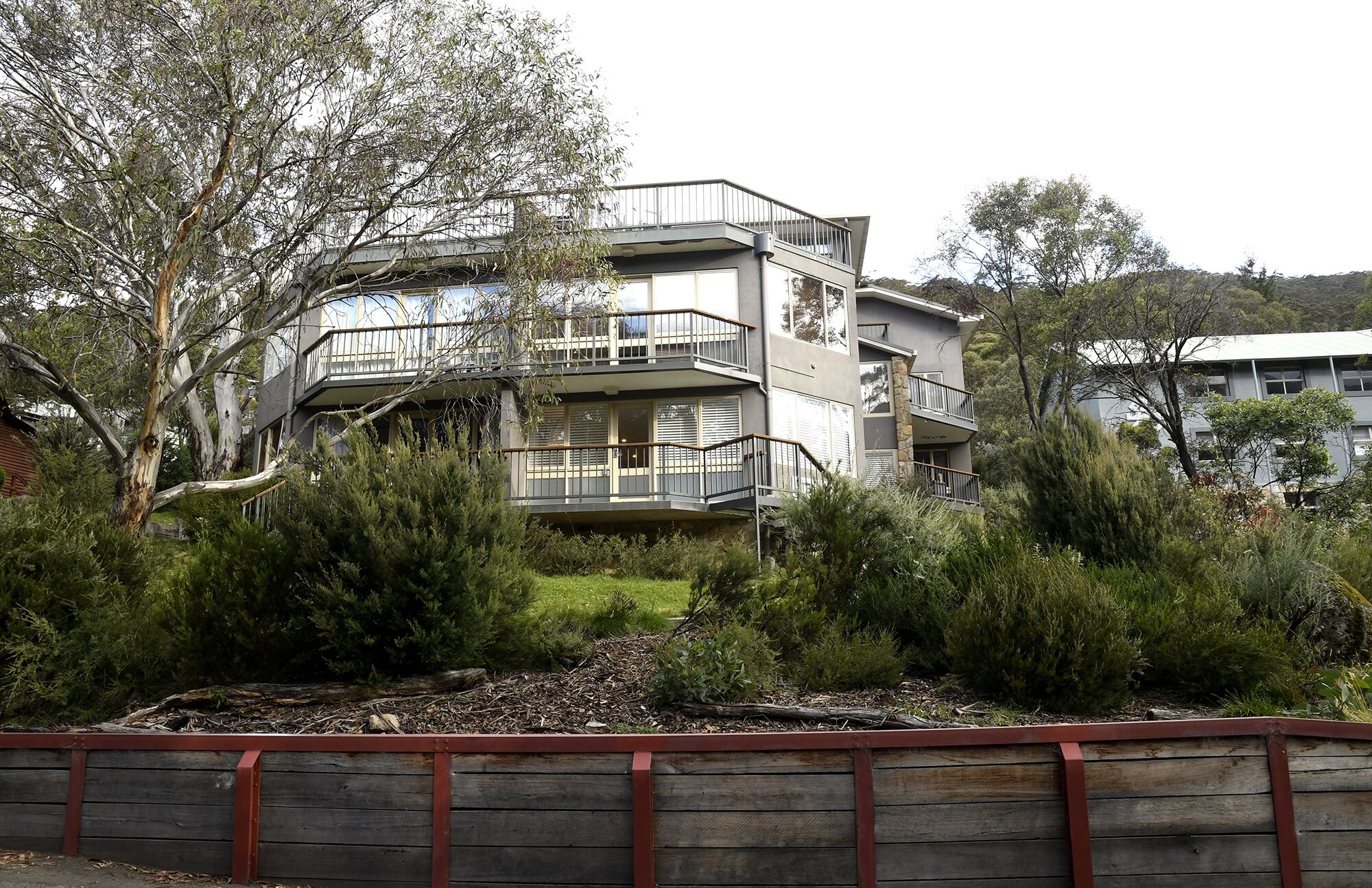 Thredbo Village (Central- Luxury 2 Bedroom Apartment — image 7