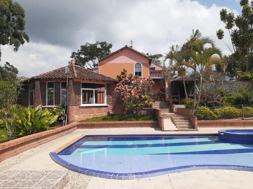 COUNTRY HOUSE MESITAS