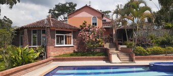 COUNTRY HOUSE MESITAS