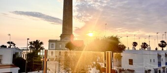 Remarkable 3-Bed Apartment in Chipiona