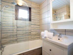 Bathroom - Le Prariond (Val Claret) by Interhome (Tignes)