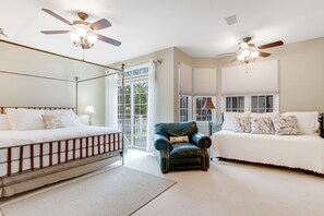 4 bedrooms, iron/ironing board, Internet, bed sheets