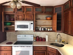 Refrigerador, microondas y lavavajillas 