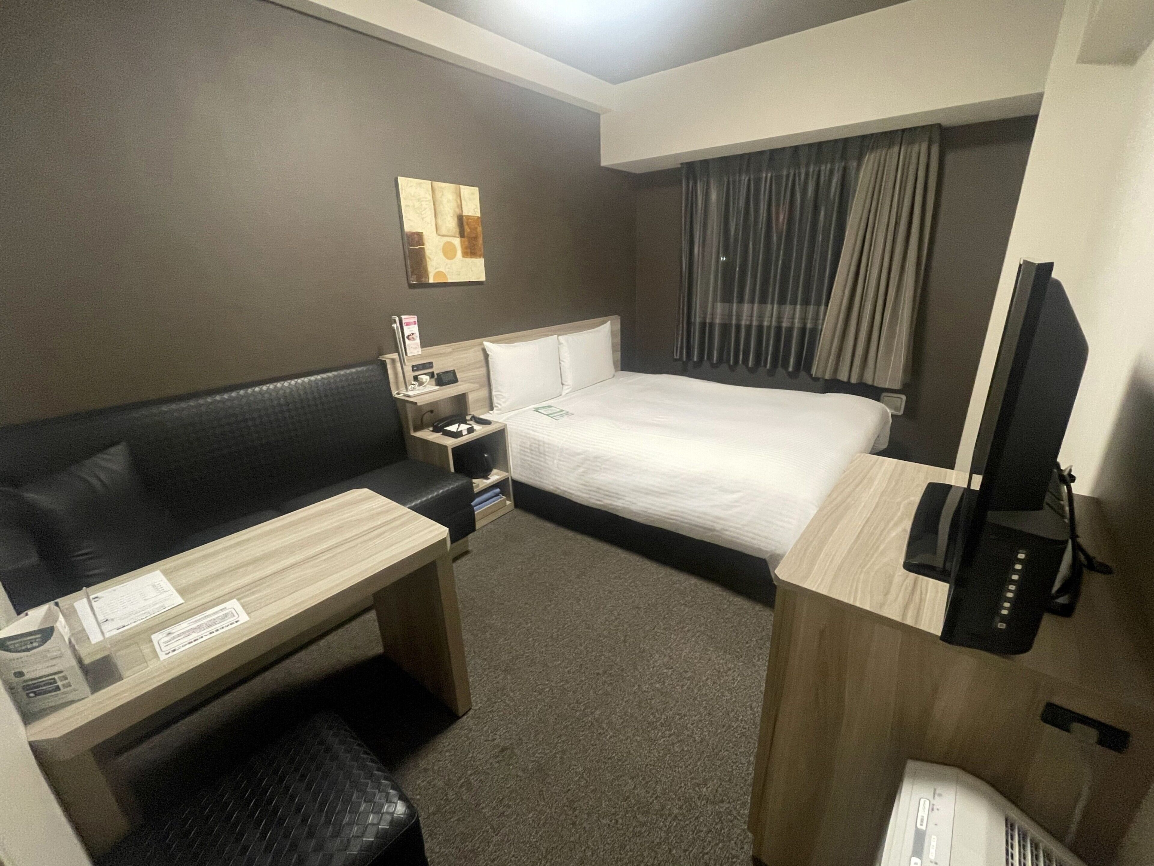 Chambre économique double, non-fumeur | Bureau, accès au Wi-Fi (inclus), literie fournie