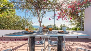 Outdoor dining - Casa Andalucía Vélez-Málaga by Ruralidays (Málaga)