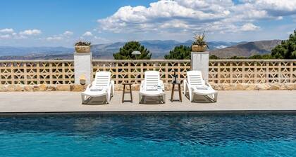 Green Peaks Country House La Zubia by Ruralidays