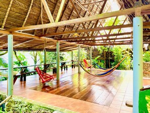 Restaurant - Palmeras del Río Hotel (Livingston)