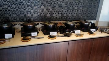 Daily buffet breakfast (INR 150 per person)