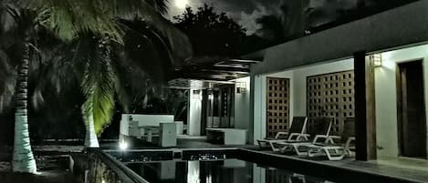 Alberca al aire libre