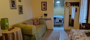 2 bedrooms, internet