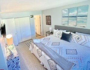 2 bedrooms, desk, iron/ironing board, travel crib