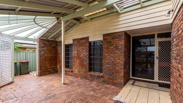 Exterior detail - Banksia Gem One Street Back From Waterfront (Banksia Beach)
