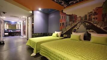 VVIP | Free WiFi, bed sheets