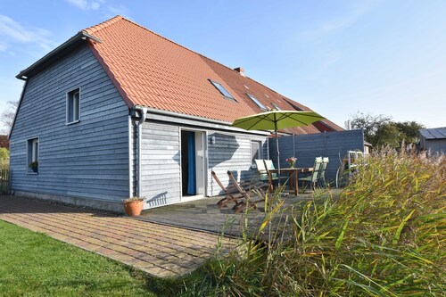 Ostseelandhaus mit Südterrasse und Teich OFC 07 - Landhaus mit Südterrasse am