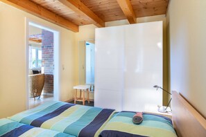 2 quartos, cofres nos quartos, Wi-Fi, roupa de cama