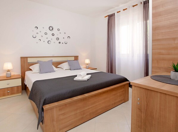 Apartment (Superior Two Bedroom Apartment - Blue) | 9 bedrooms, iron/ironing board, free WiFi, bed sheets
